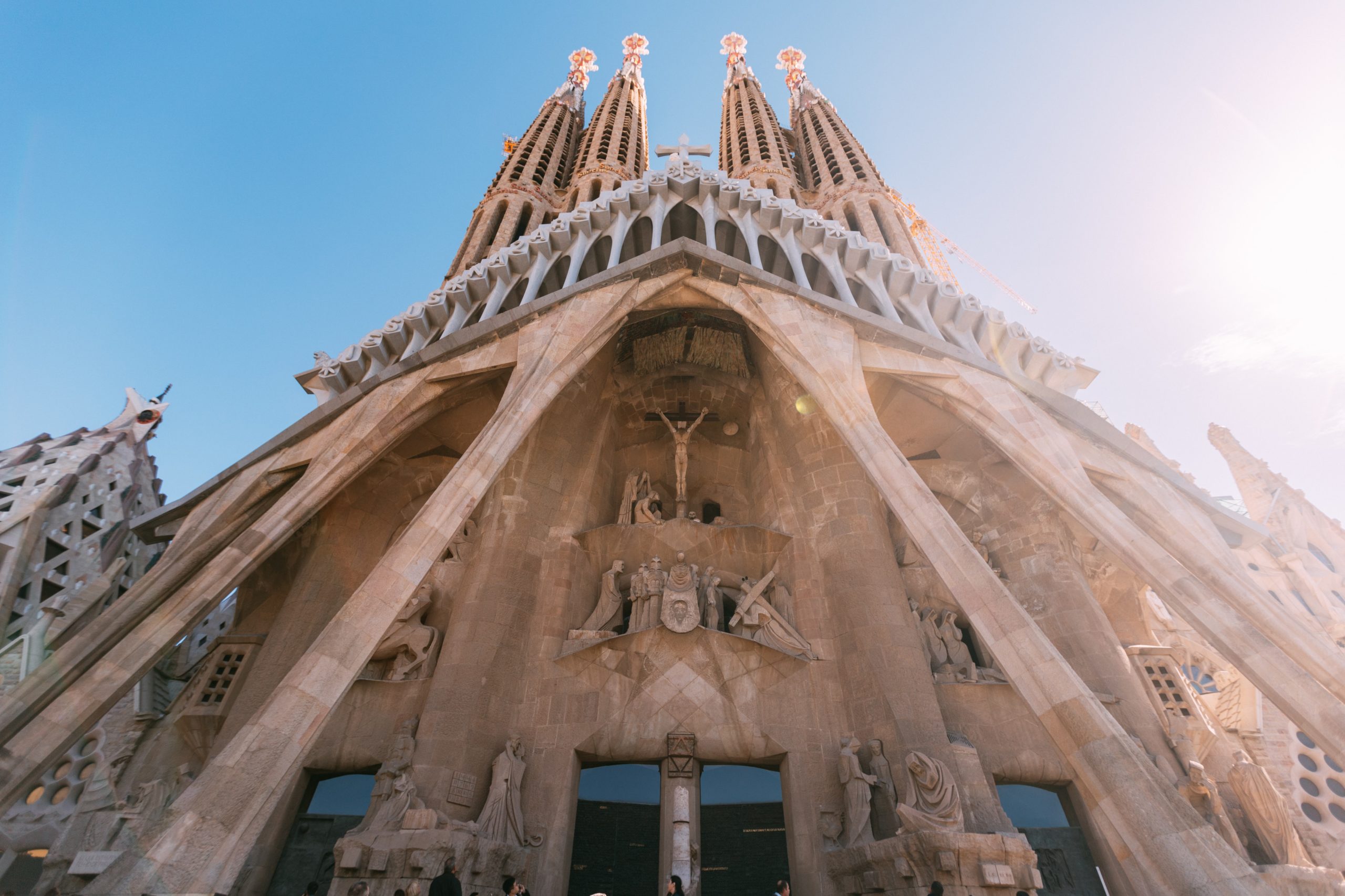 7 Awesome Things To Do in Barcelona, Spain