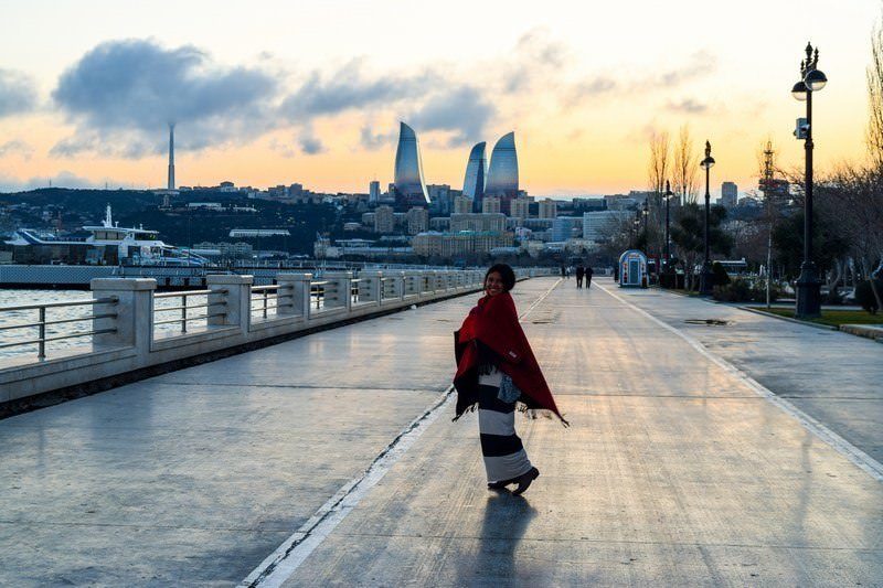 Two Monkeys Travel - Asia - Azerbaijan - Baku a 1