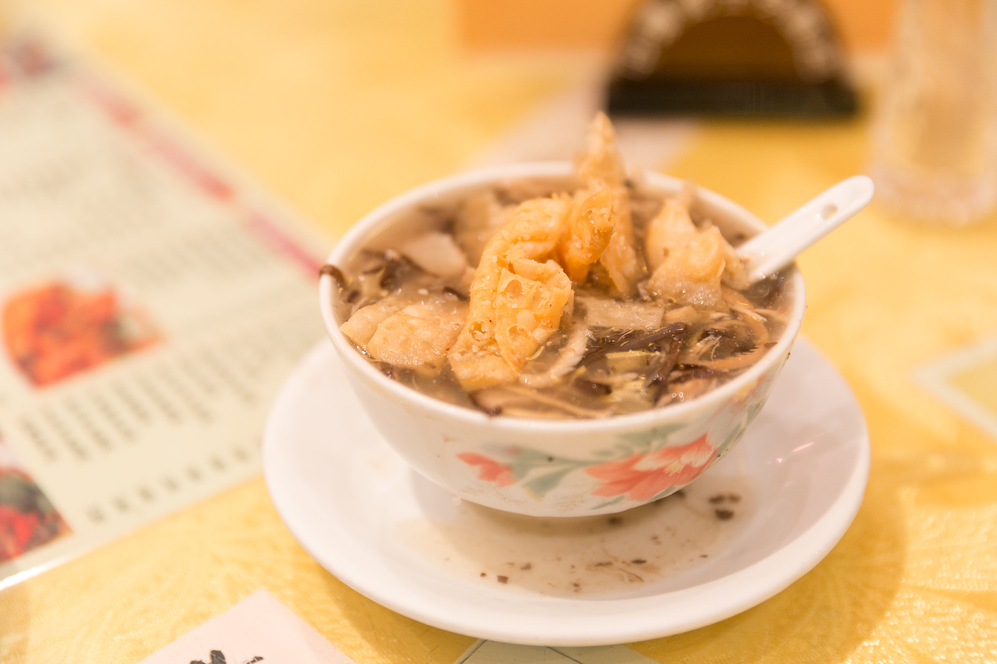 10 Must Try Food and Drinks in Hong Kong