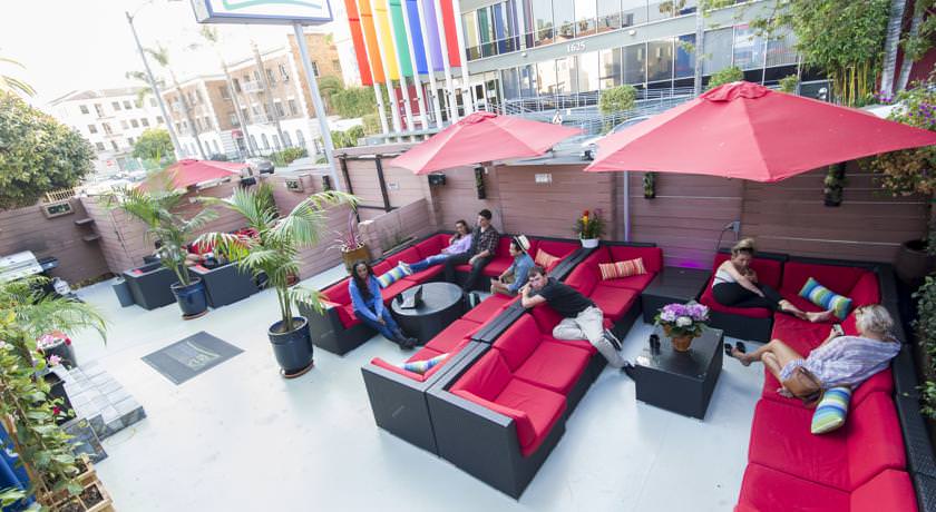 Ultimate List of the Best Hostels in California