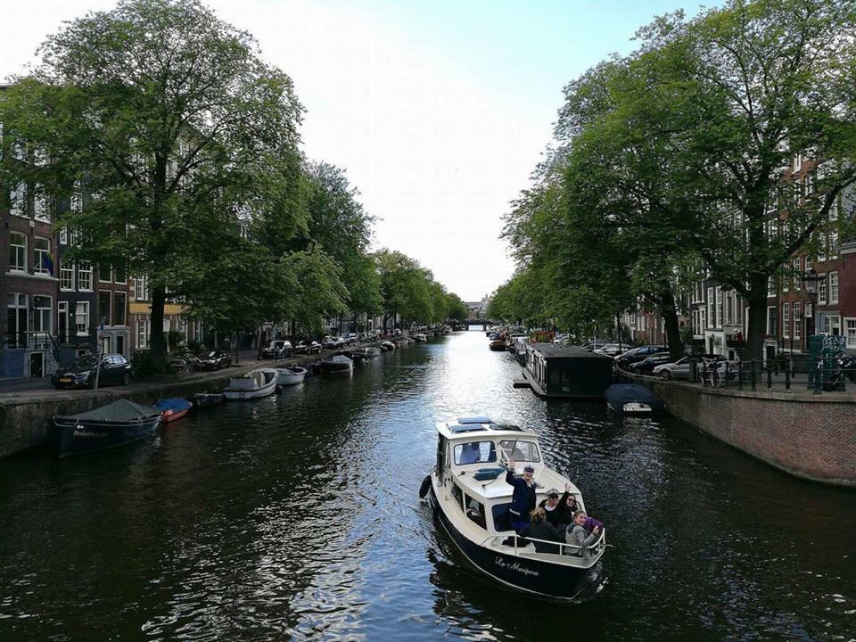 5 Reasons Why Albus Hotel is the Best Accommodation for Couples on a Budget in Amsterdam