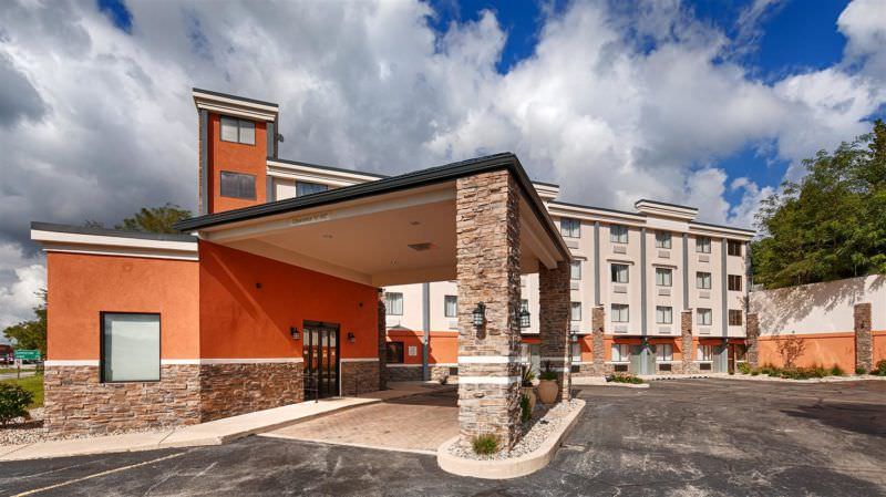 Ultimate List of Best Luxury Hotels in Valparaiso, Michigan, Best Western University Inn at Valparaiso