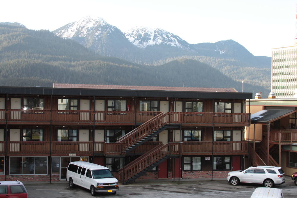 Ultimate List of Best Luxury Hotels in Juneau, Alaska, The Driftwood Hotel