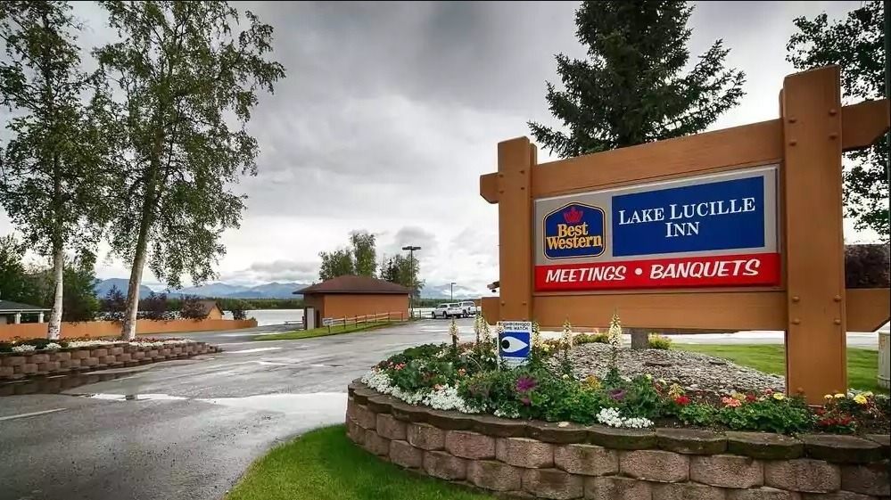 Ultimate List of Best Luxury Hotels in Wasilla, Alaska, Best Western Lake Lucille Inn