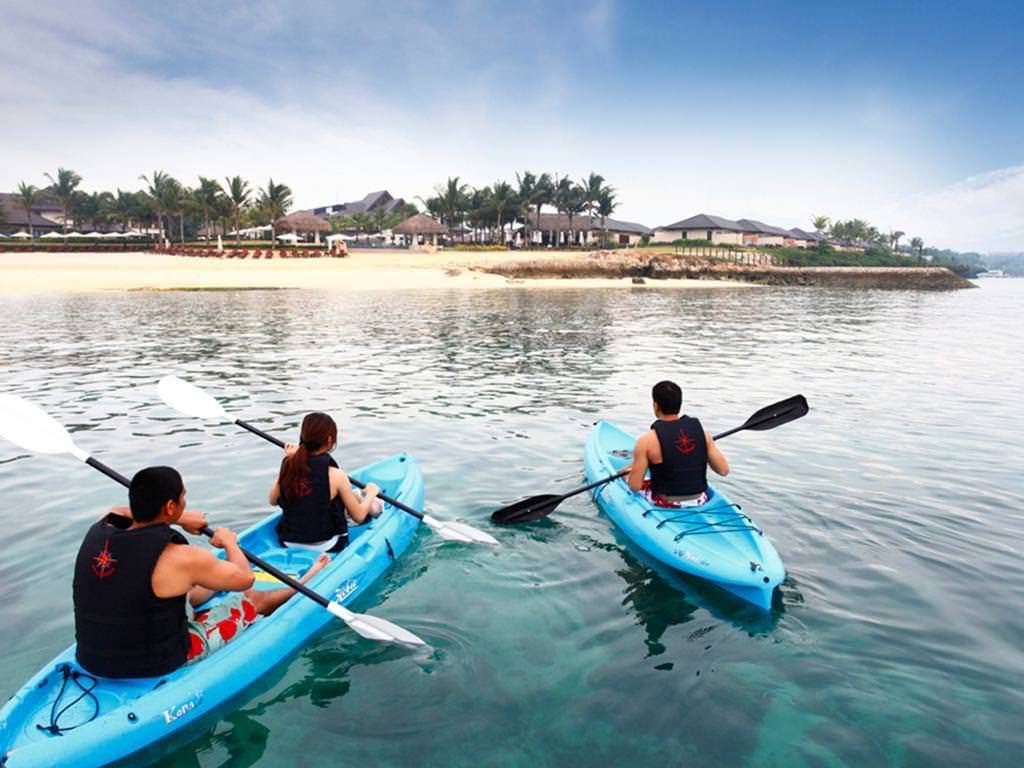Rediscover Cebu With a Pleasurable Stay at Crimson Resort & Spa in Mactan