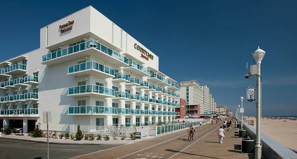 Ultimate List of Best Luxury Hotels in Ocean City, Maryland, Courtyard by Marriott Ocean City Oceanfront