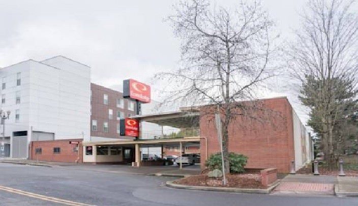 Ultimate List of Best Cheap Hostels for Backpackers in Vancouver, Washington, Econo Lodge