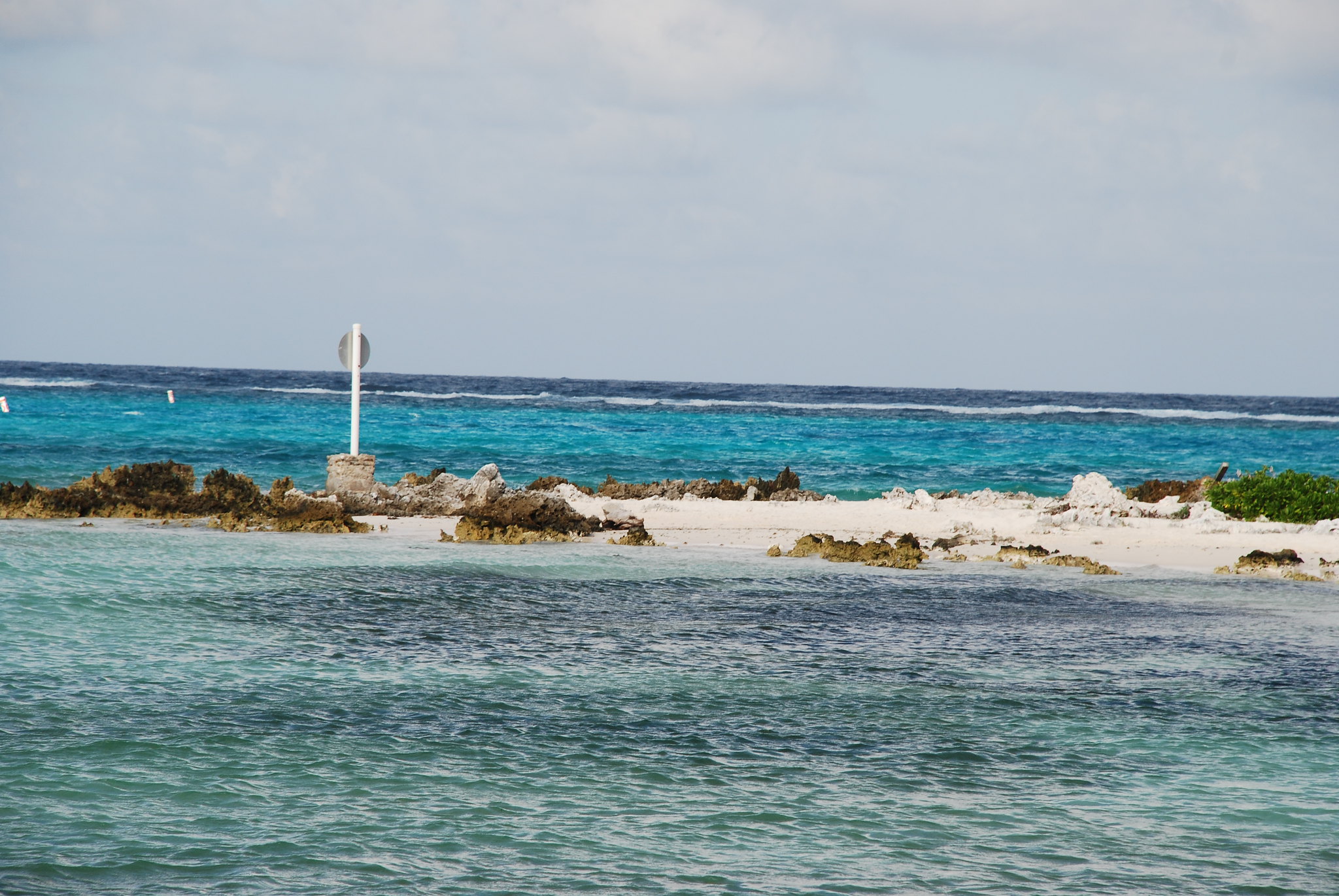 Travel Guide to the Cayman Islands