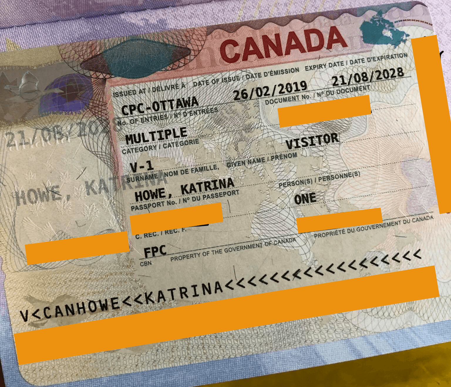 canada tourist visa on expired passport