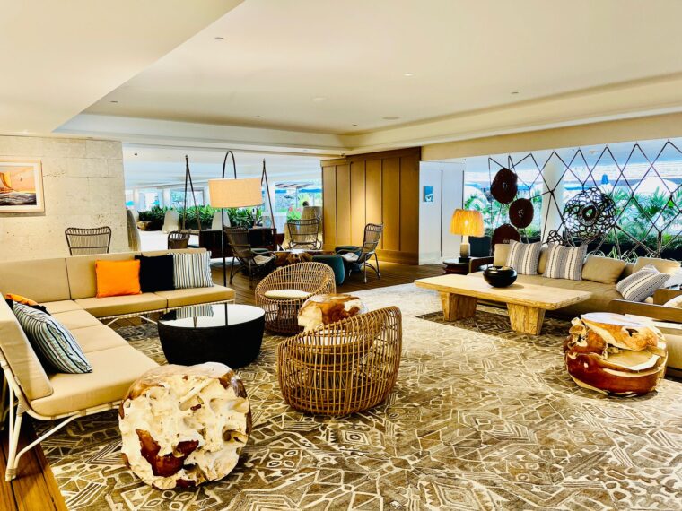 Outrigger Reef Waikiki Beach Resorts A Travel Guide to Waikiki, Hawaii