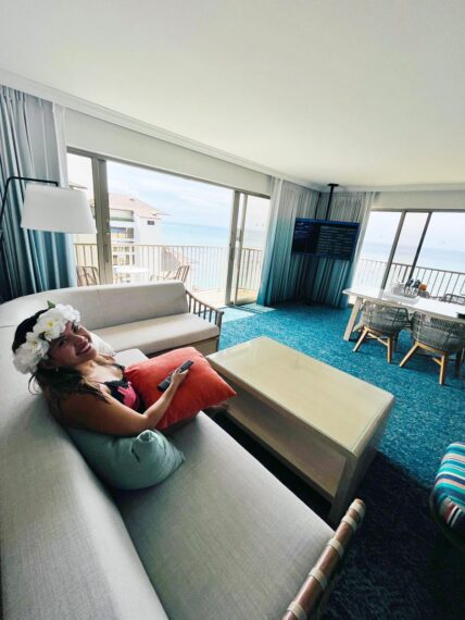 Outrigger Reef Waikiki Beach Resorts - A Travel Guide to Waikiki, Hawaii