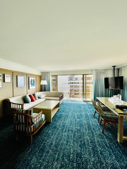 Outrigger Reef Waikiki Beach Resorts A Travel Guide to Waikiki, Hawaii